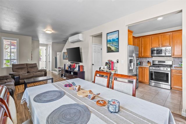 91-1017C Keokolo Street, Kapolei, HI 96707