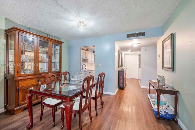 4851 NW 26th Ct 144, Lauderdale Lakes, FL 33313