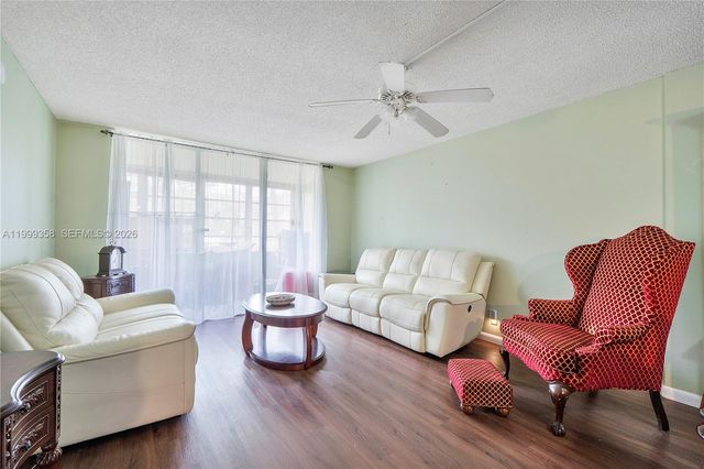 4851 NW 26th Ct 144, Lauderdale Lakes, FL 33313