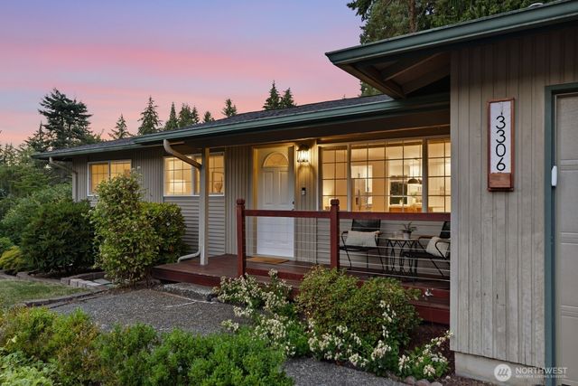 13306 85th Avenue NE, Kirkland, WA 98034