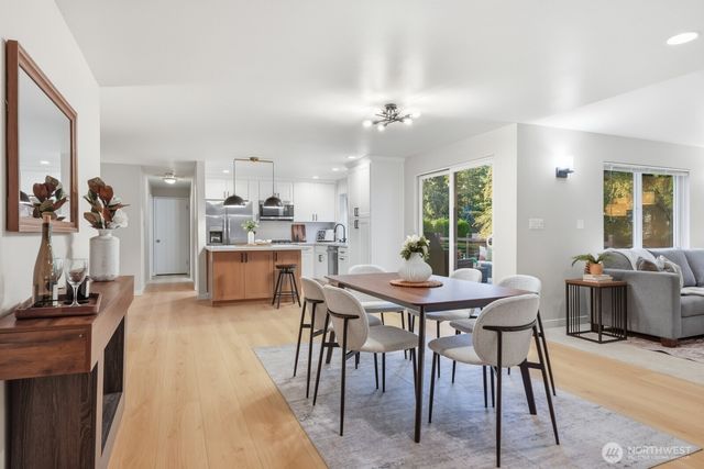 13306 85th Avenue NE, Kirkland, WA 98034