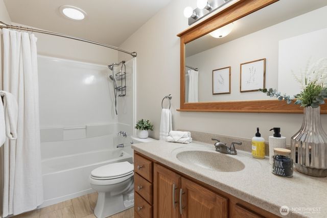 13306 85th Avenue NE, Kirkland, WA 98034