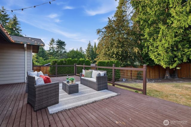 13306 85th Avenue NE, Kirkland, WA 98034