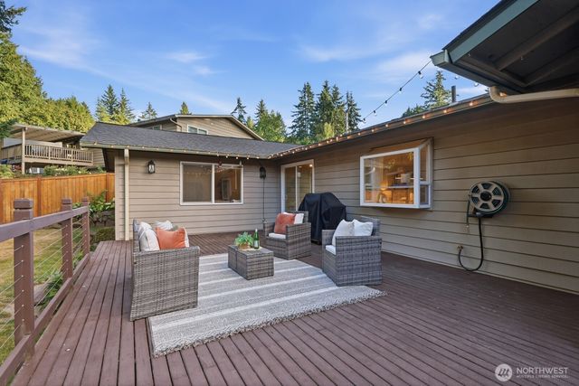 13306 85th Avenue NE, Kirkland, WA 98034