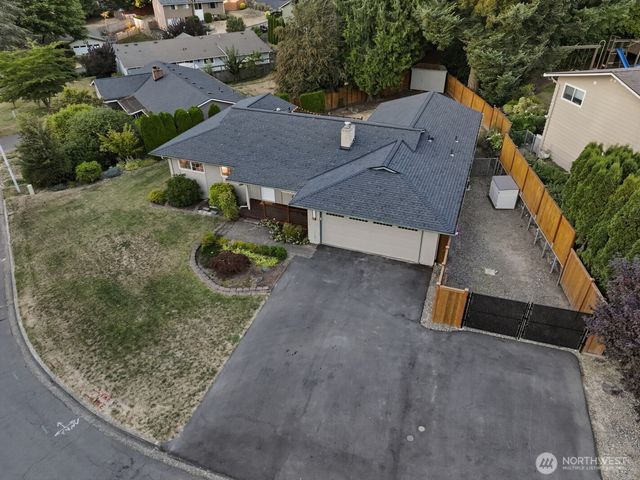 13306 85th Avenue NE, Kirkland, WA 98034