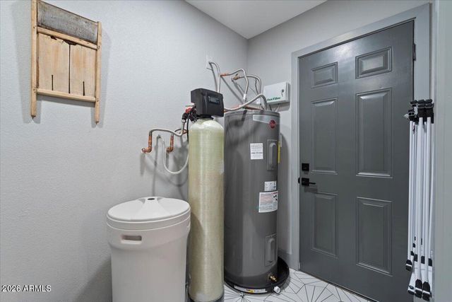 145 W San Remo Street, Gilbert, AZ 85233