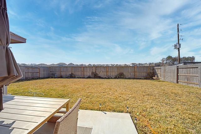 22616 Hackberry Leaf Drive, New Caney, TX 77357