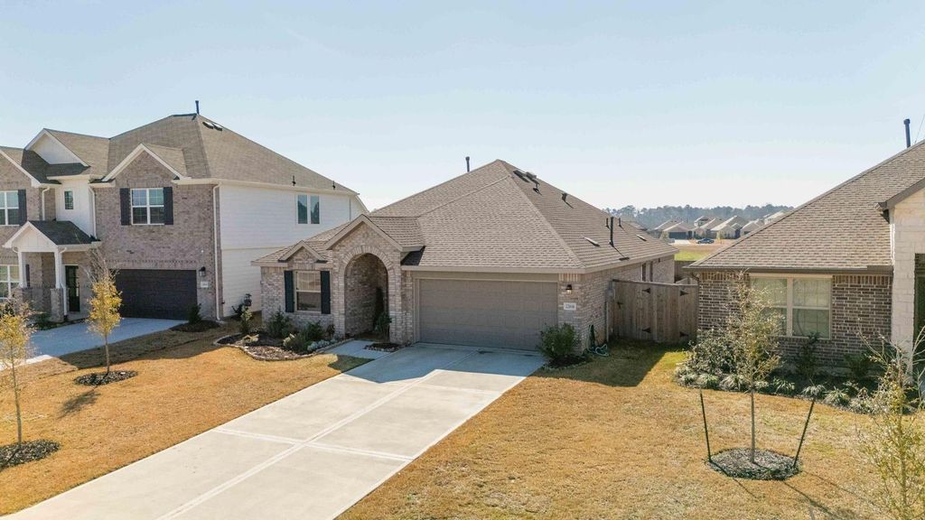 22616 Hackberry Leaf Drive, New Caney, TX 77357