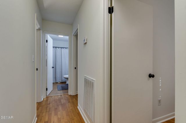 524 Reba Lane, Gatlinburg, TN 37738