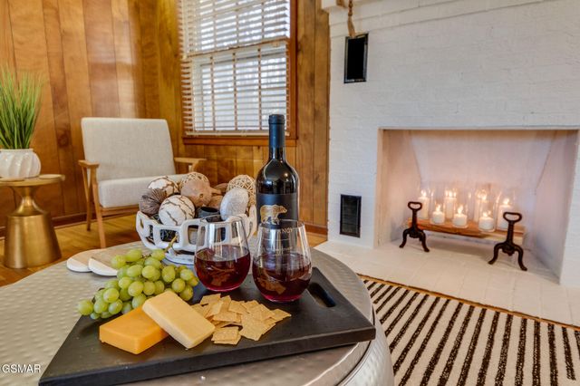 524 Reba Lane, Gatlinburg, TN 37738