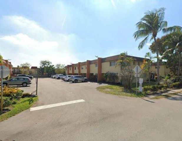 6636 SW 41st St 6636, Davie, FL 33314