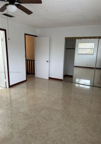 6636 SW 41st St 6636, Davie, FL 33314