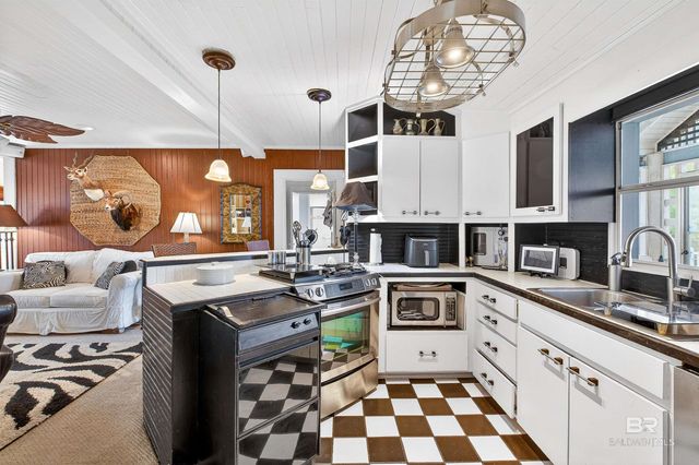 3376 Jefferson Avenue, Orange Beach, AL 36561