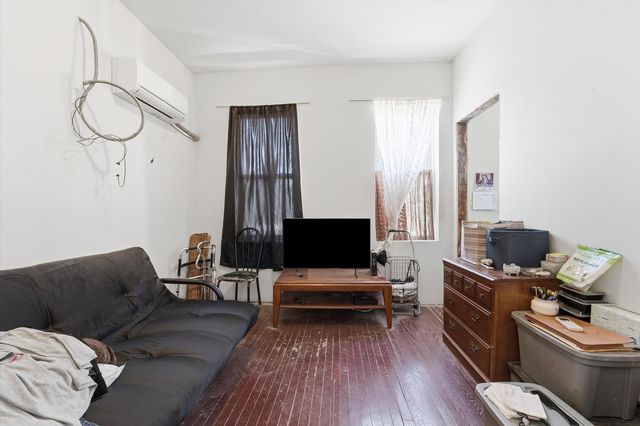 1321 W 18th Street, Chicago, IL 60608