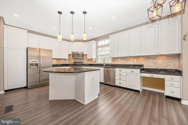 6353 BANNISTER DR, Frederick, MD 21701