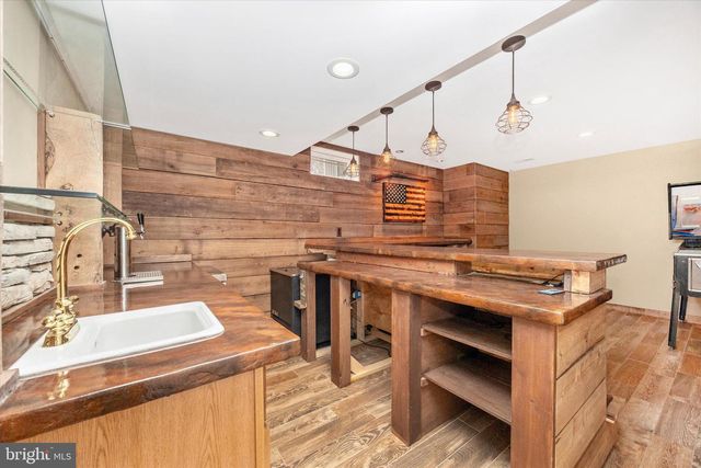 6353 BANNISTER DR, Frederick, MD 21701