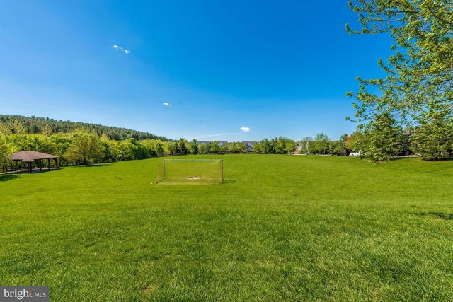 6353 BANNISTER DR, Frederick, MD 21701