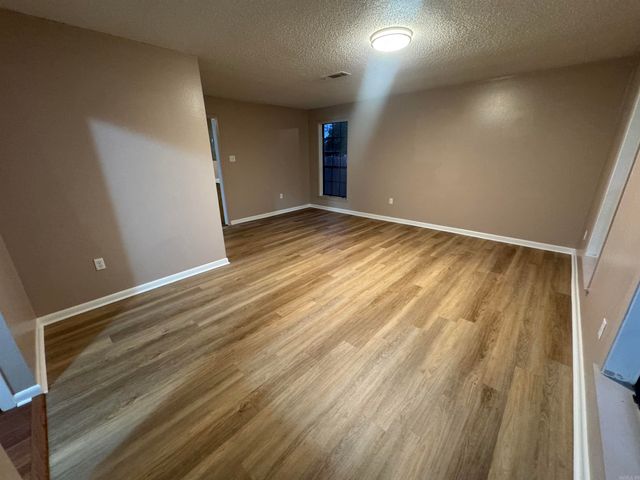 15 Overlook Drive, Searcy, AR 72143