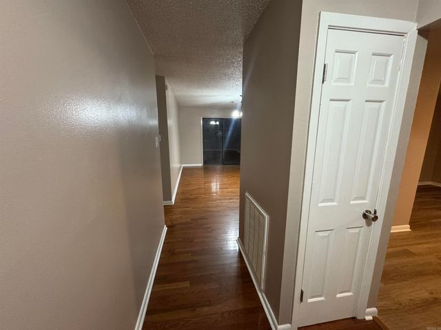 15 Overlook Drive, Searcy, AR 72143