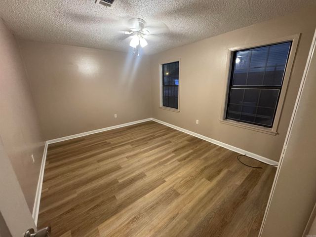 15 Overlook Drive, Searcy, AR 72143