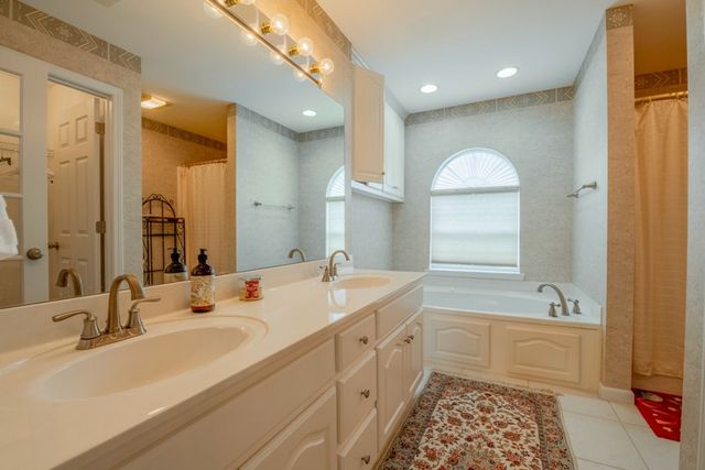 1694 Burnt Oak Drive # 208, Dalton, GA 30721