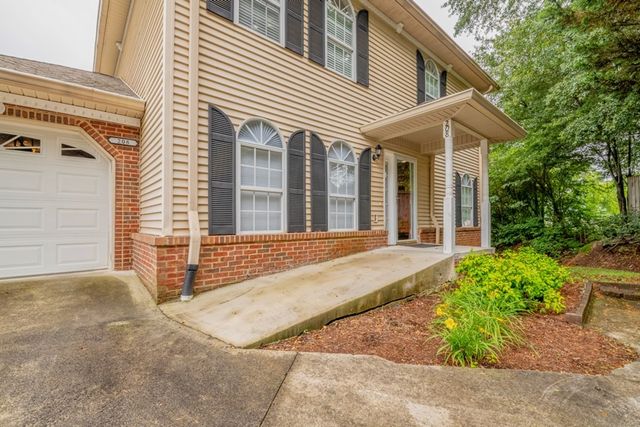 1694 Burnt Oak Drive # 208, Dalton, GA 30721