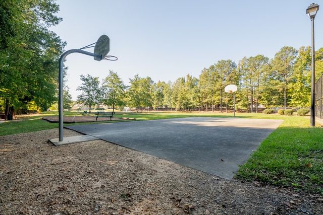 1694 Burnt Oak Drive # 208, Dalton, GA 30721