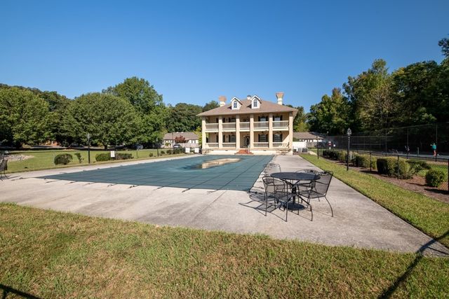 1694 Burnt Oak Drive # 208, Dalton, GA 30721