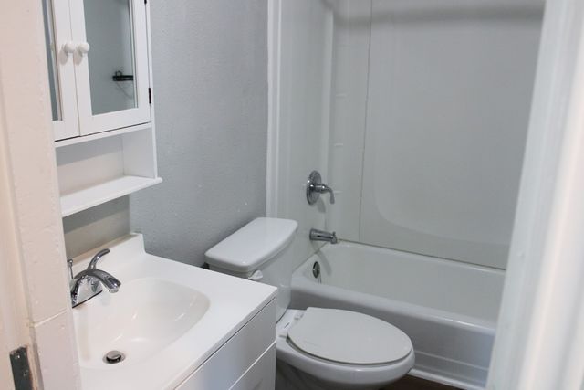 5205 Gordon Avenue, Fort Worth, TX 76115