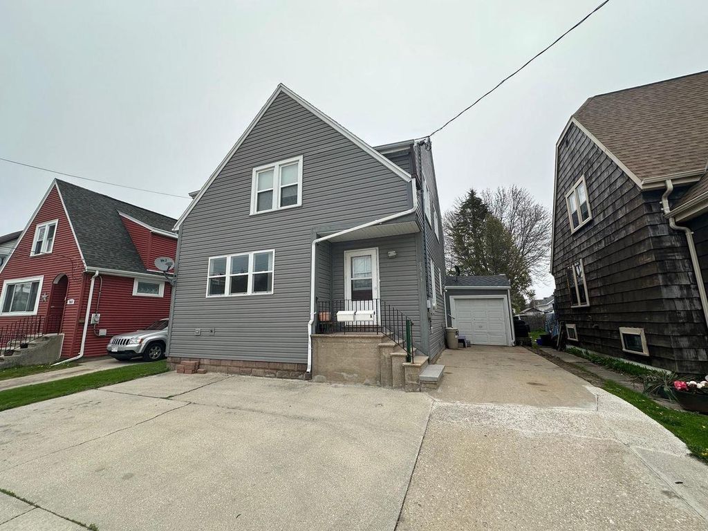1913 MADISON STREET, Two Rivers, WI 54241