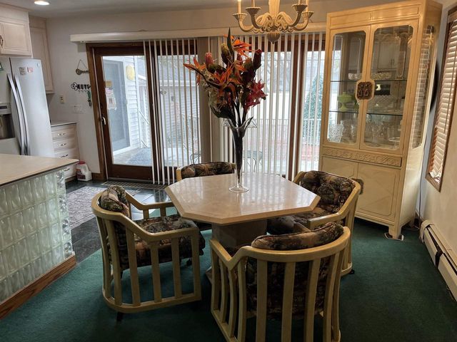 1407 N LYNNDALE DRIVE, Appleton, WI 54914