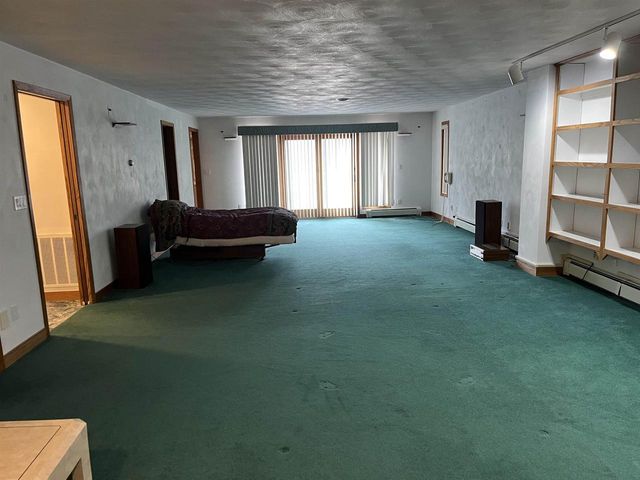 1407 N LYNNDALE DRIVE, Appleton, WI 54914