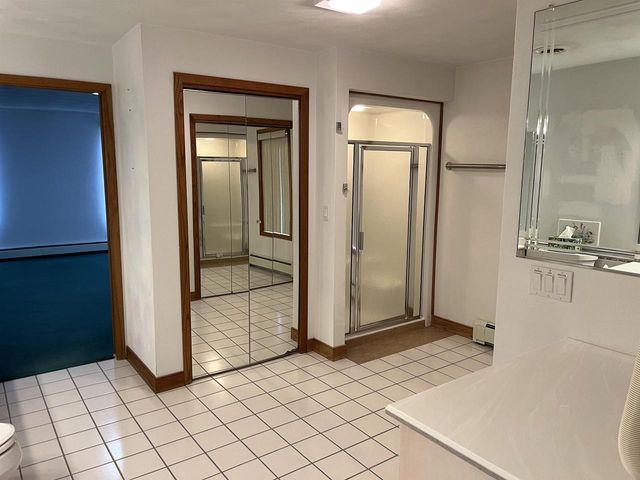 1407 N LYNNDALE DRIVE, Appleton, WI 54914