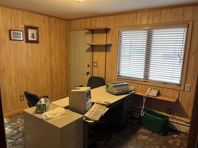 1407 N LYNNDALE DRIVE, Appleton, WI 54914