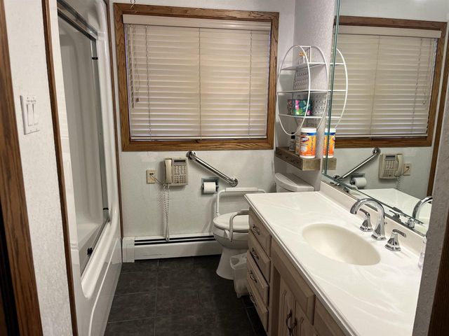 1407 N LYNNDALE DRIVE, Appleton, WI 54914