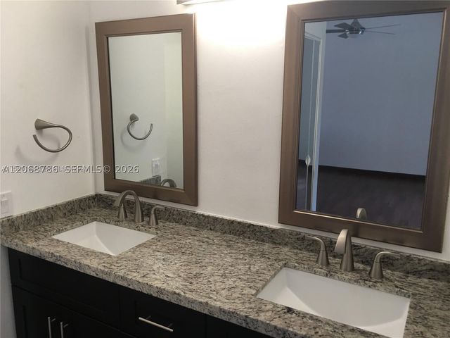 4157 SW 85th Ave 3, Davie, FL 33328