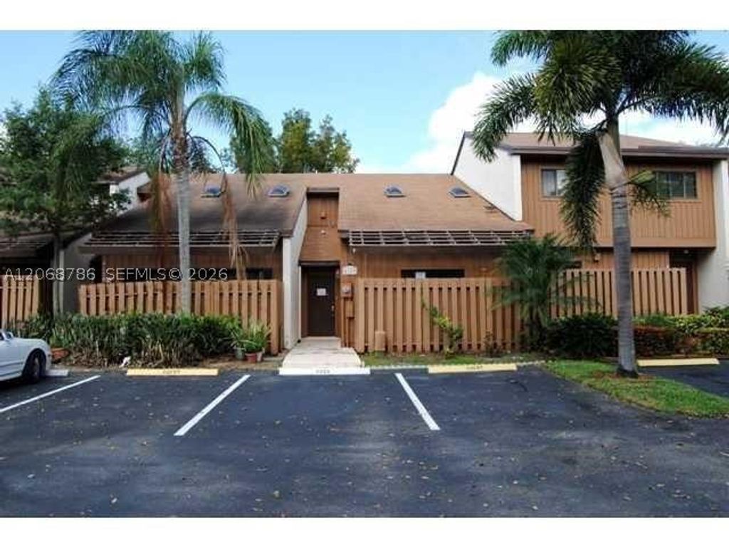 4157 SW 85th Ave 3, Davie, FL 33328