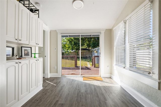 1011 E EMMA STREET, Tampa, FL 33603