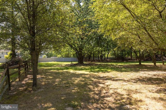 1613 WALTON RD, Blue Bell, PA 19422