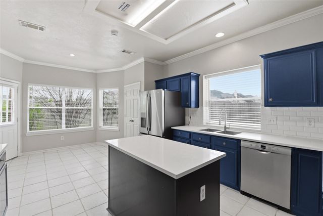 1811 Laurel Rose Lane, Houston, TX 77014