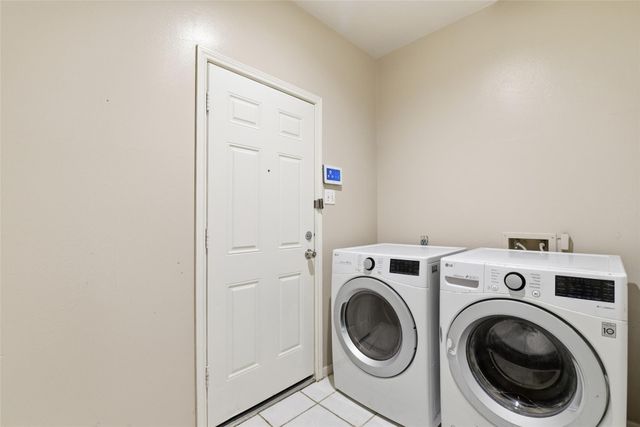 1811 Laurel Rose Lane, Houston, TX 77014