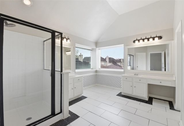 1811 Laurel Rose Lane, Houston, TX 77014