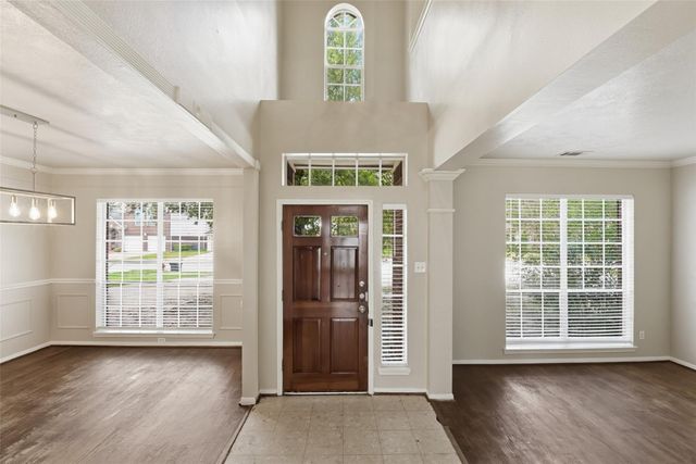 1811 Laurel Rose Lane, Houston, TX 77014