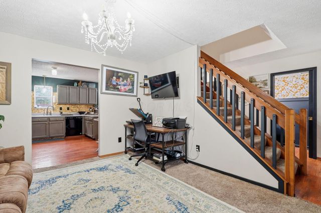 2 Surrey Court, Plain City, OH 43064