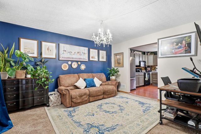 2 Surrey Court, Plain City, OH 43064