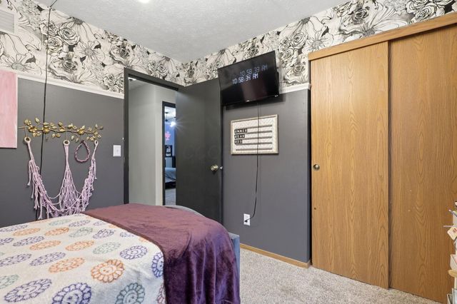 2 Surrey Court, Plain City, OH 43064