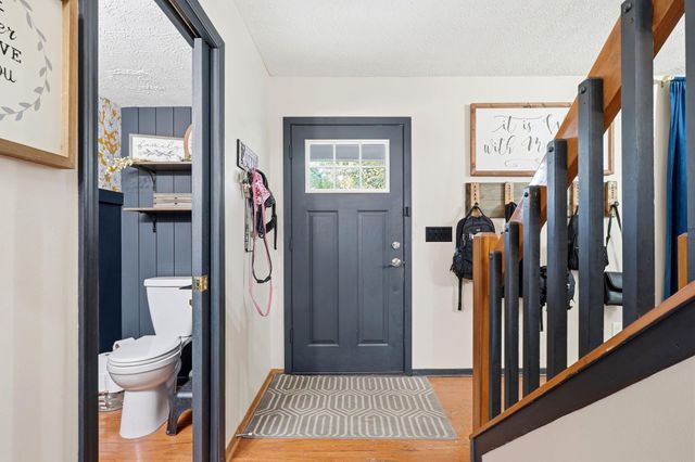 2 Surrey Court, Plain City, OH 43064