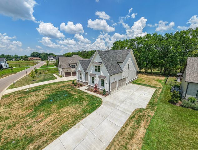 8 Martha Washington Way, Murfreesboro, TN 37130