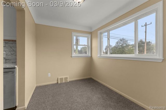 15275 Anne Avenue, Allen Park, MI 48101