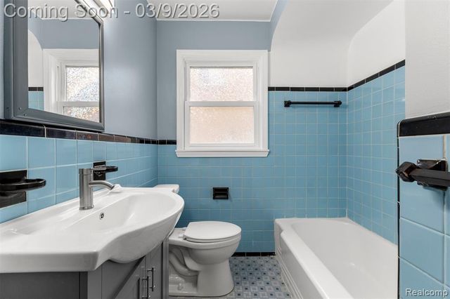 15275 Anne Avenue, Allen Park, MI 48101